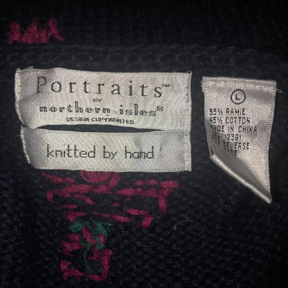 VINTAGE Portraits by NORTHERN ISLES Sz L Women Navy Wine Green Cardigan Sweater - Picture 2 of 6